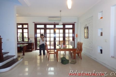 4 bedrooms Villa in Tay Ho, Ha Noi, No. 7944 8
