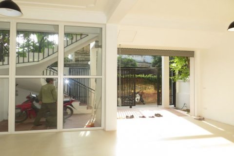 4 bedrooms Villa in Tay Ho, Ha Noi, No. 20273 2