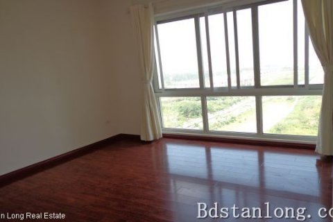 3 bedrooms Apartment in Tay Ho, Ha Noi, No. 9543 7