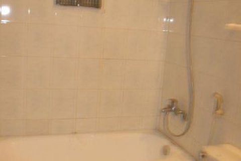 Дом с 4 спальнями в Бадинь, Ханой , № 8099 4