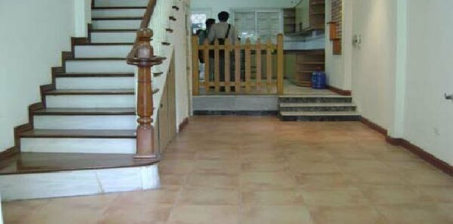 3 bedrooms House in Ba Dinh, Ha Noi, No. 8093