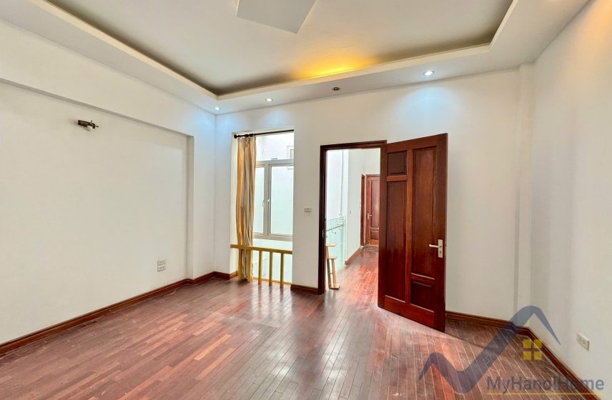 5 bedrooms Villa in Tay Ho, Ha Noi, Vietnam No. 26424