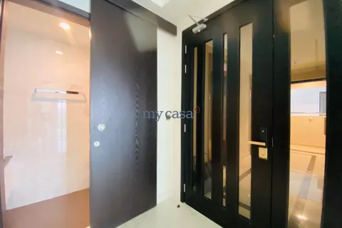 Квартира с 4 спальнями в Тхудык, Хошимин ,  № 11253