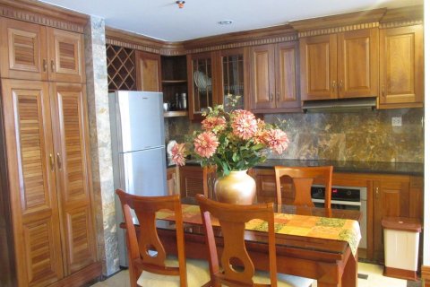 Квартира с 2 спальнями в Хоанкьем, Ханой ,  № 5594 2