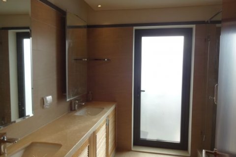 3 bedrooms Apartment in Tay Ho, Ha Noi,  No. 6748 17