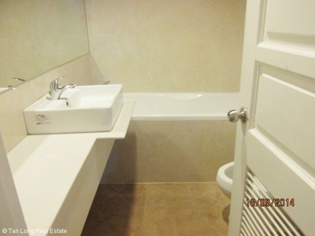 4 bedrooms Apartment in Tay Ho, Ha Noi, Vietnam No. 6749