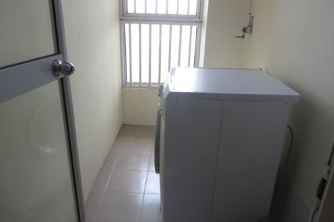 3 bedrooms Apartment in Tay Ho, Ha Noi,  No. 6484 7