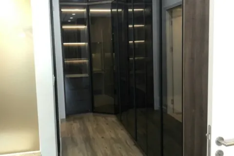 4 bedrooms Apartment in Ho Chi Minh,  No. 27489 2