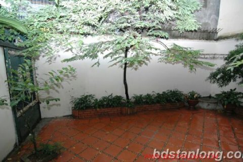 3 bedrooms Villa in Ba Dinh, Ha Noi, No. 8817 2
