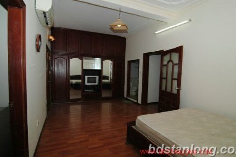 3 bedrooms Villa in Ba Dinh, Ha Noi, No. 8817 8
