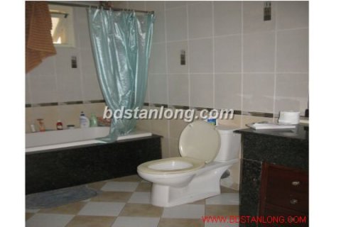 3 bedrooms Villa in Ba Dinh, Ha Noi, No. 8819