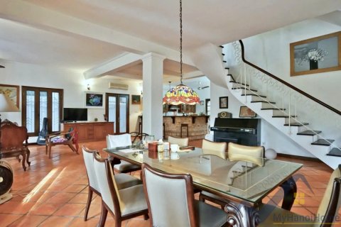 5 bedrooms Villa in Tay Ho, Ha Noi, No. 19763 8