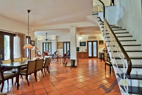 5 bedrooms Villa in Tay Ho, Ha Noi, No. 19763 7