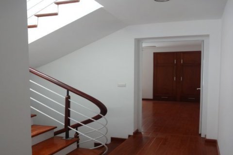5 bedrooms House in Tay Ho, Ha Noi, No. 3403 9