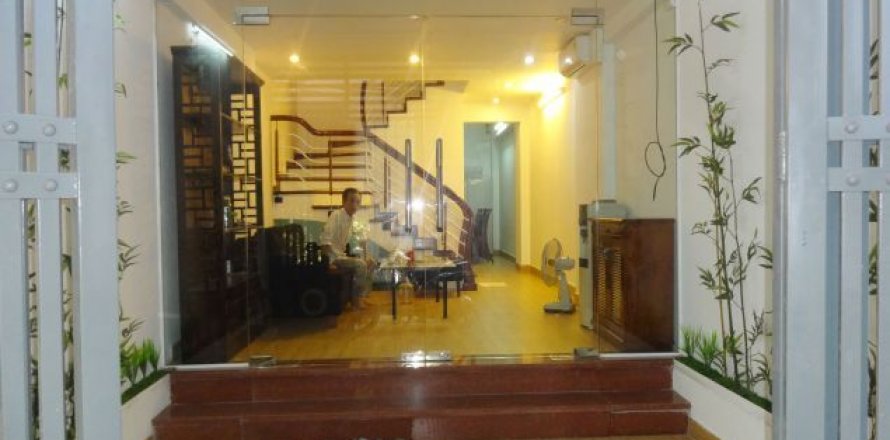 5 bedrooms House in Tay Ho, Ha Noi, No. 3403