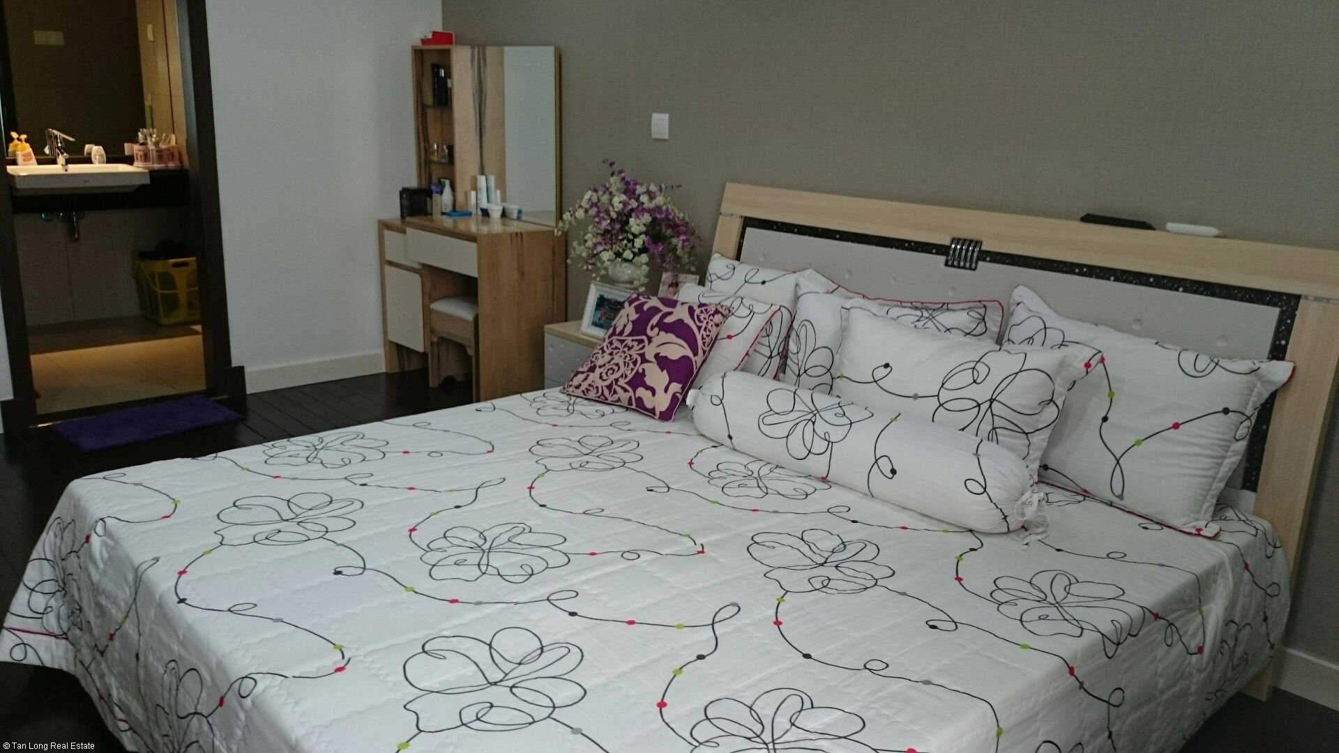 3 bedrooms Apartment in Ba Dinh, Ha Noi, Vietnam No. 6497
