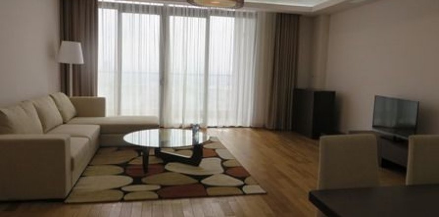 Квартира с 4 спальнями в Намтыльем, Ханой , № 5362