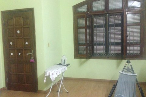 3 bedrooms House in Dong Da, Ha Noi, No. 7565 6