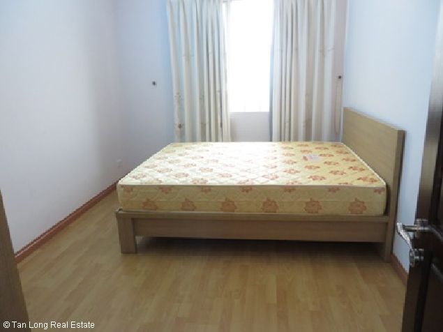 Квартира с 3 спальнями в Тэйхо, Ханой, Вьетнам № 7568