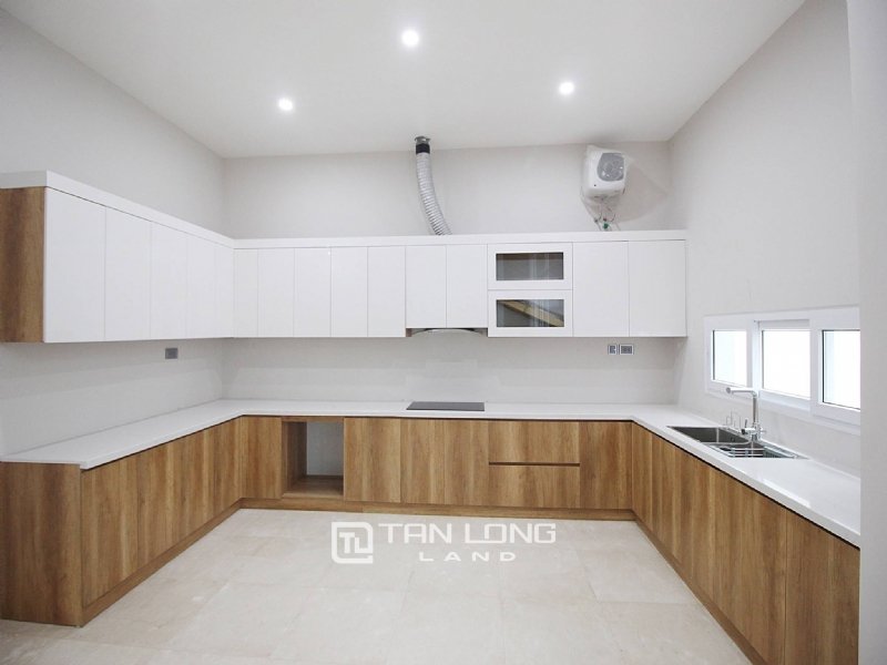 4 bedrooms Villa in Tay Ho, Ha Noi, Vietnam No. 2383