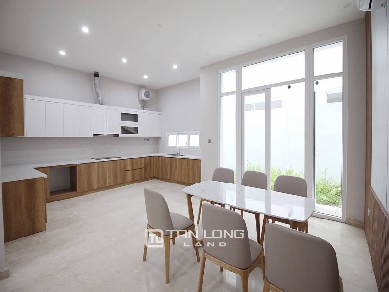 4 bedrooms Villa in Tay Ho, Ha Noi, Vietnam No. 2383