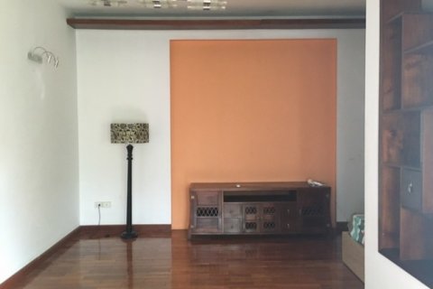 Дом с 4 спальнями в Тэйхо, Ханой , № 3399 12
