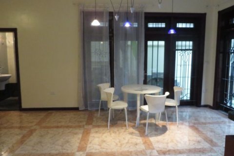 4 bedrooms Villa in Tay Ho, Ha Noi, No. 6218 5