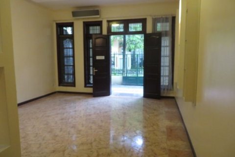 4 bedrooms Villa in Tay Ho, Ha Noi, No. 6218 4