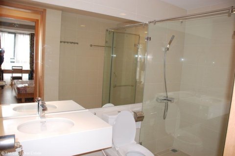2 bedrooms Apartment in Dong Da, Ha Noi,  No. 6214 8