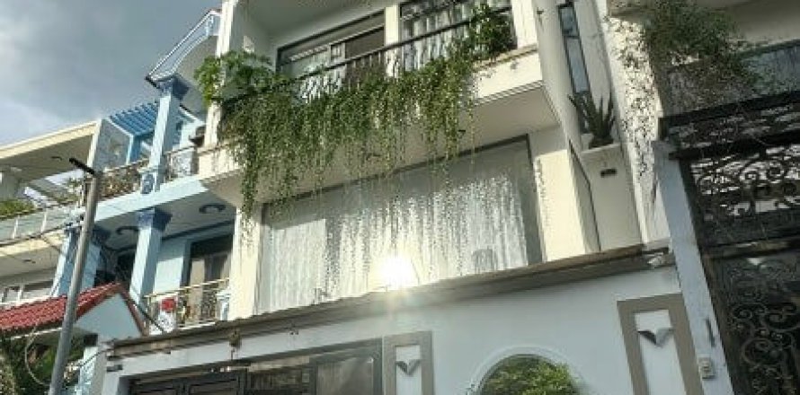 Studio Townhouse in District 7, Ho Chi Minh,  No. 9159