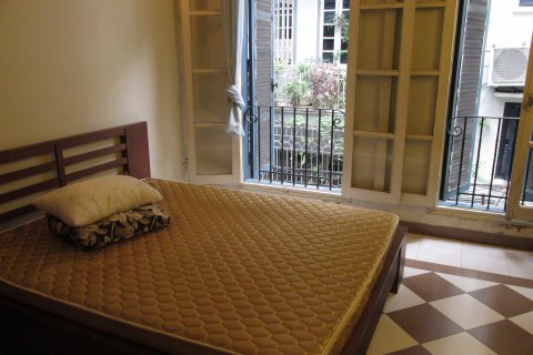 2 bedrooms House in Ba Dinh, Ha Noi, No. 6424 8