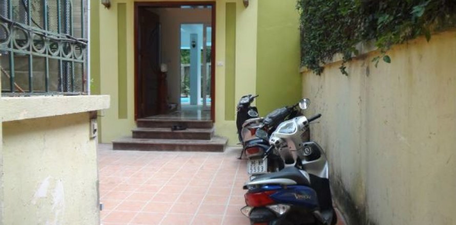 4 bedrooms House in Tay Ho, Ha Noi, No. 5276