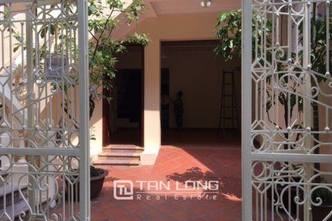 4 bedrooms House in Tay Ho, Ha Noi, No. 4066 2