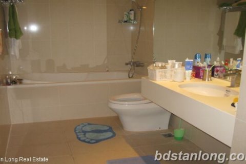Квартира с 3 спальнями в Донгда, Ханой ,  № 8243 8