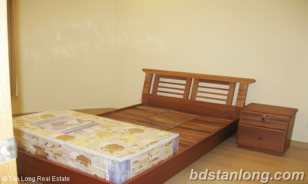 3 bedrooms Apartment in Dong Da, Ha Noi, Vietnam No. 8241