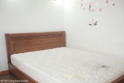 2 bedrooms Apartment in Dong Da, Ha Noi, No. 8238 7