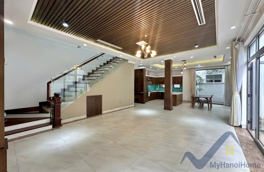5 bedrooms Villa in Long Bien, Ha Noi, Vietnam No. 26402