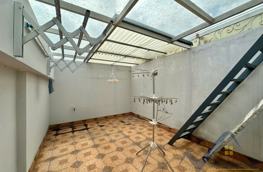 5 bedrooms Villa in Long Bien, Ha Noi, Vietnam No. 26402