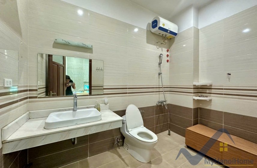 5 bedrooms Villa in Long Bien, Ha Noi, Vietnam No. 26402