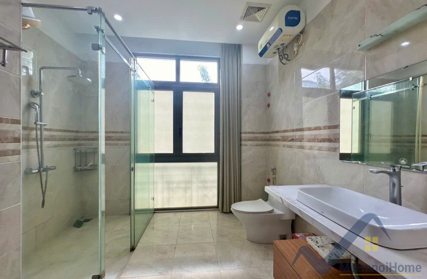 5 bedrooms Villa in Long Bien, Ha Noi, Vietnam No. 26402