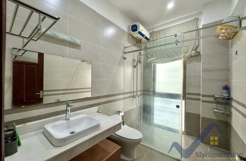 5 bedrooms Villa in Long Bien, Ha Noi, Vietnam No. 26402