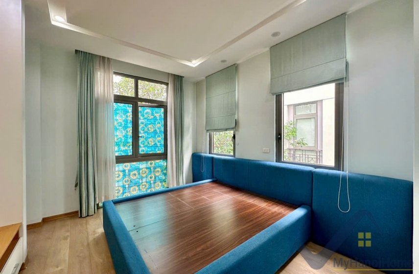 5 bedrooms Villa in Long Bien, Ha Noi, Vietnam No. 26402