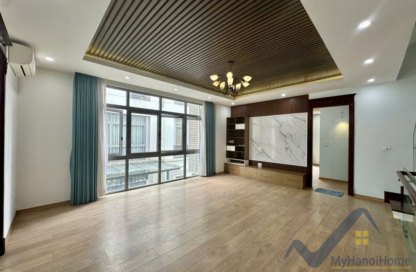 5 bedrooms Villa in Long Bien, Ha Noi, Vietnam No. 26402