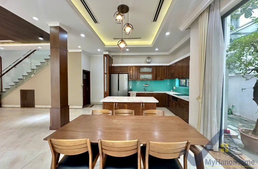 5 bedrooms Villa in Long Bien, Ha Noi, Vietnam No. 26402