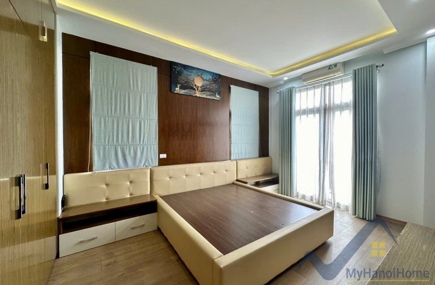 5 bedrooms Villa in Long Bien, Ha Noi, Vietnam No. 26402