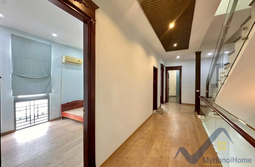 5 bedrooms Villa in Long Bien, Ha Noi, Vietnam No. 26402