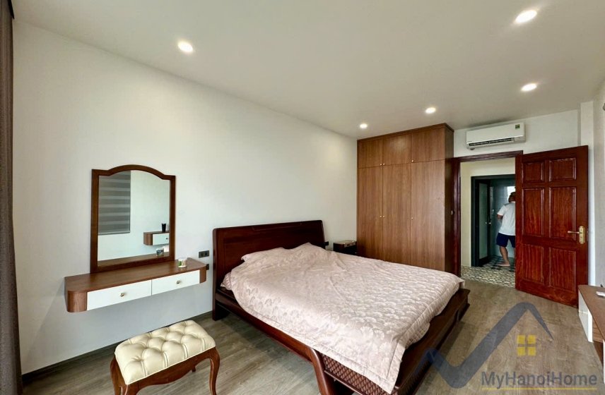 4 bedrooms House in Long Bien, Ha Noi, Vietnam No. 26406