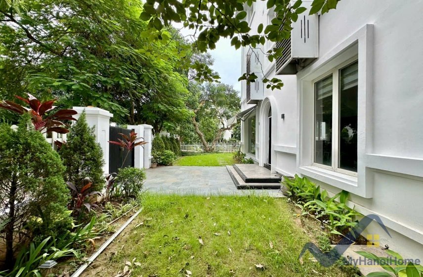 4 bedrooms Villa in Long Bien, Ha Noi, Vietnam No. 26404
