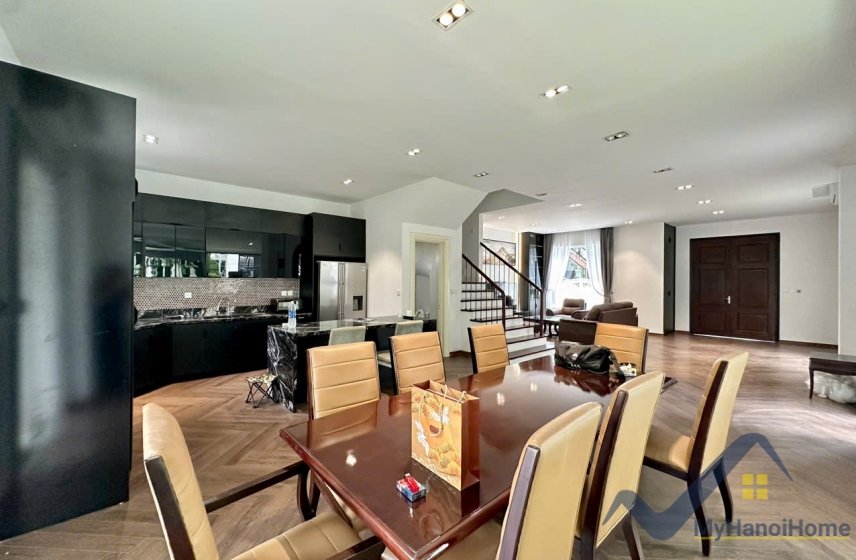 4 bedrooms Villa in Long Bien, Ha Noi, Vietnam No. 26404