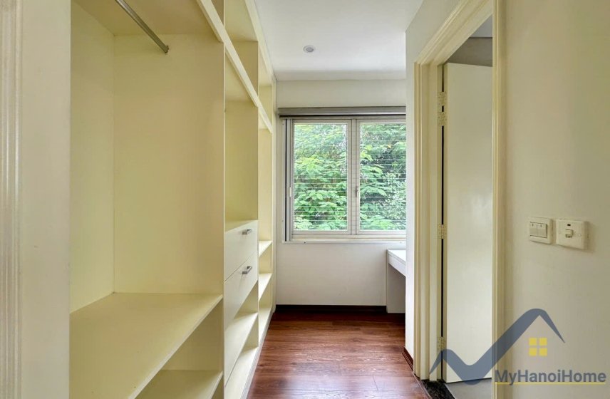 4 bedrooms Villa in Long Bien, Ha Noi, Vietnam No. 26404